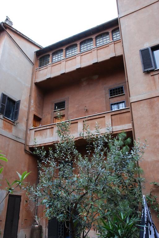 Palazzo Velli Suites Рим Екстериор снимка