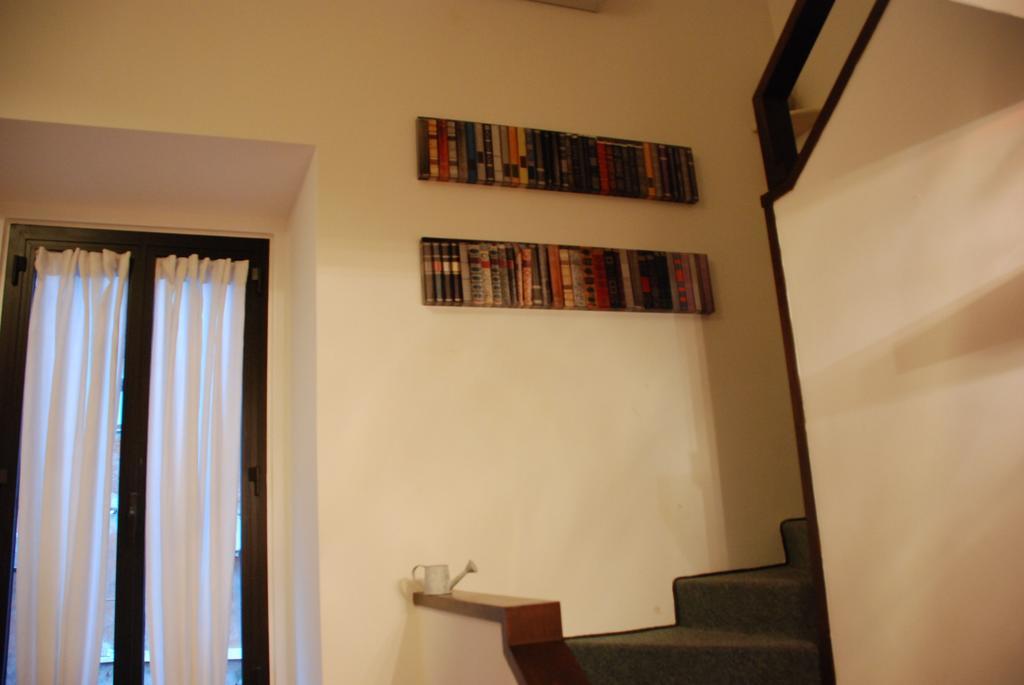 Palazzo Velli Suites Рим Стая снимка