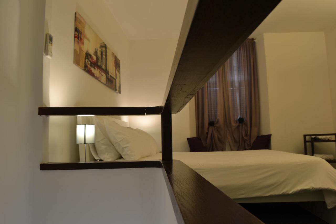 Palazzo Velli Suites Рим Екстериор снимка